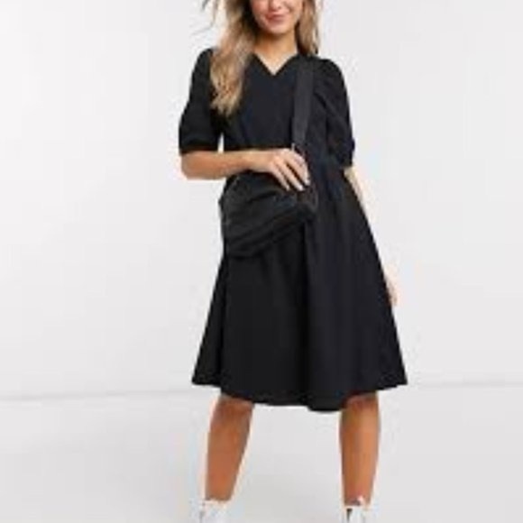 NWT MONKI cotton Puff Sleeve Bow Detail Wrap Dress Black Midi Medium - Picture 1 of 4